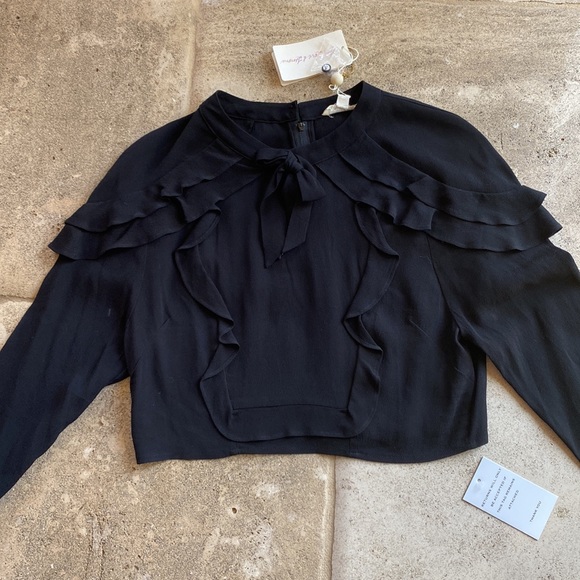 NWT For Love & Lemons Revolve 🔥 Poppy Ruffle Cropped Top Black Sz M - Picture 10 of 12